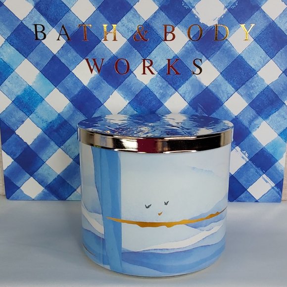 BATH & BODY WORKS 'EUCALYPTUS RAIN' 3-WICK SCENTED CANDLE - Picture 2 of 13